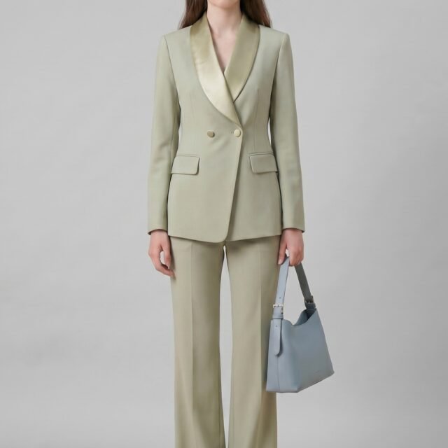 Introducing The Elara Signature Suit by Secret Swanky — a statement of confidence, elegance and individuality.
Designed with refined proportions and personalized tailoring, Elara brings modern sophistication to business and professional dressing.