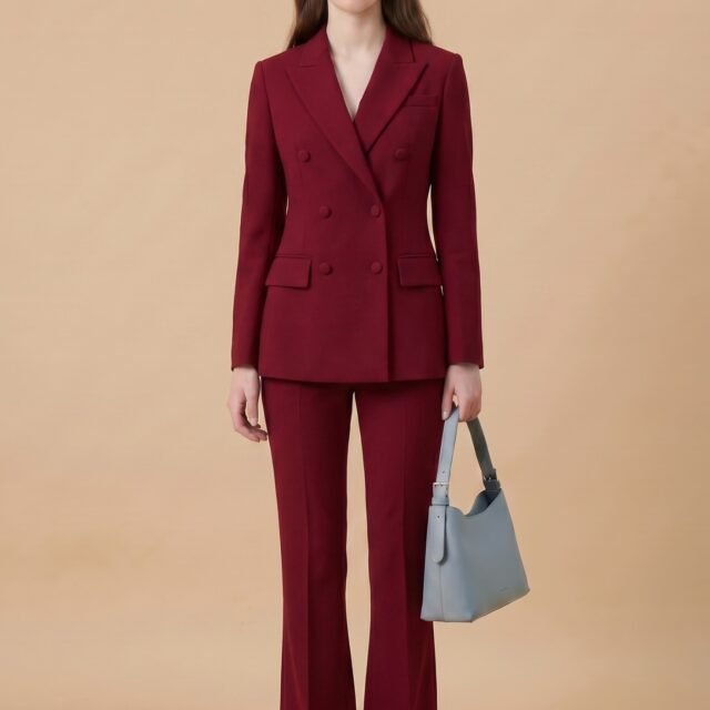 Elegant, confident and made to command attention, Aurelia is designed for business, leadership and effortless sophistication.
Made for her. Tailored with purpose.